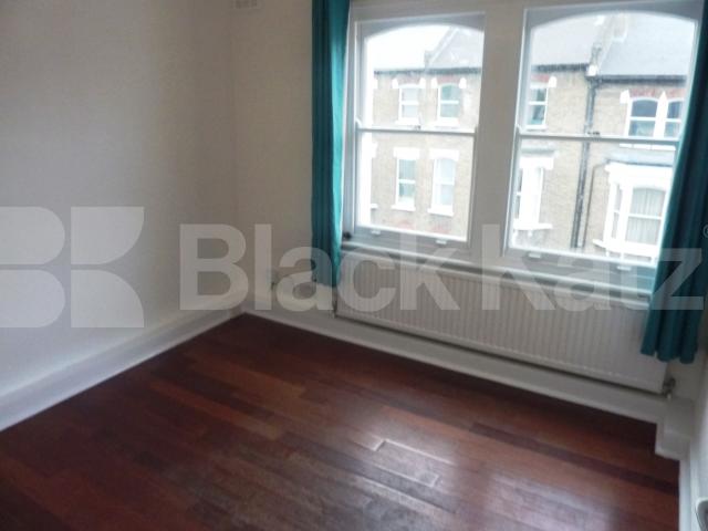 			NEW INSTRUCTION, 1 Bedroom, 1 bath, 1 reception Flat			 Chetwynd Road, KENTISH TOWN